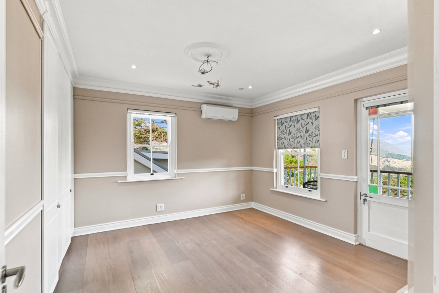 5 Bedroom Property for Sale in Ruyteplaats Western Cape